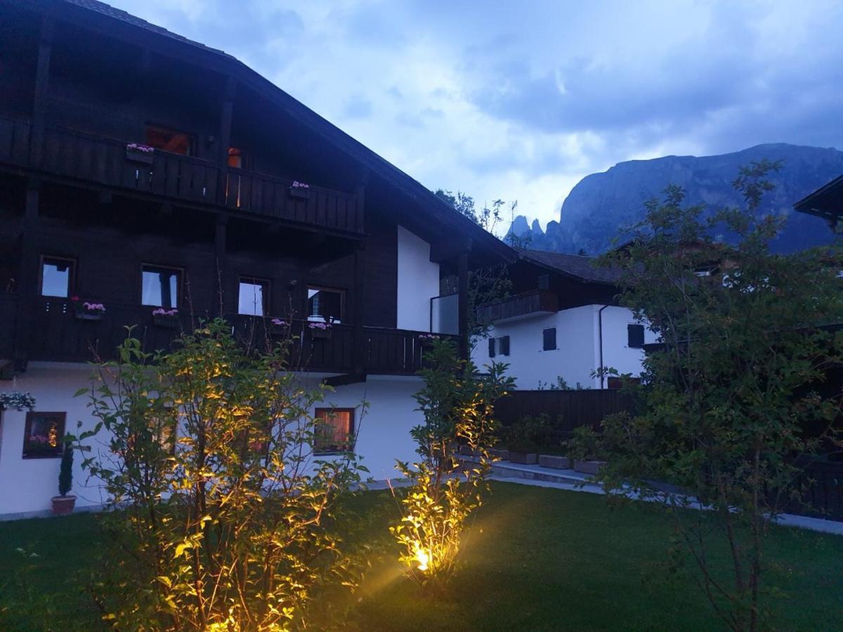 Residence Baumgartner Fie allo Sciliar Luaran gambar